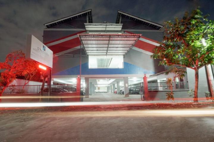 Dparagon Seturan 4 Maguwo Buitenkant foto